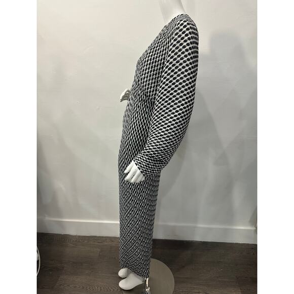 Solace London Mirabelle Black and White Geometric Long-Sleeve Maxi Dress Size 2 - Picture 2 of 7